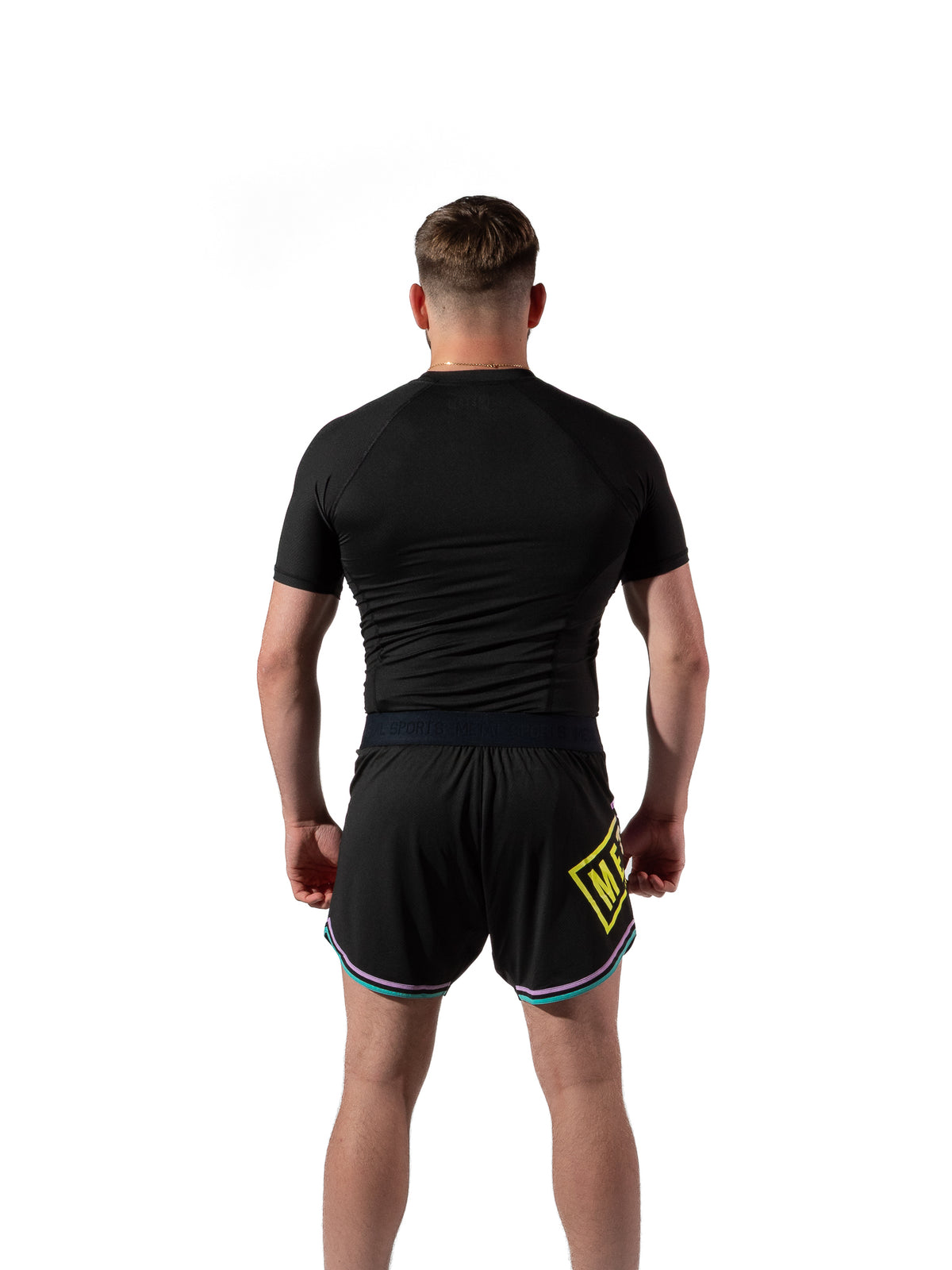 RASHGUARD PERFORMANCE POST CUTTING TREATS