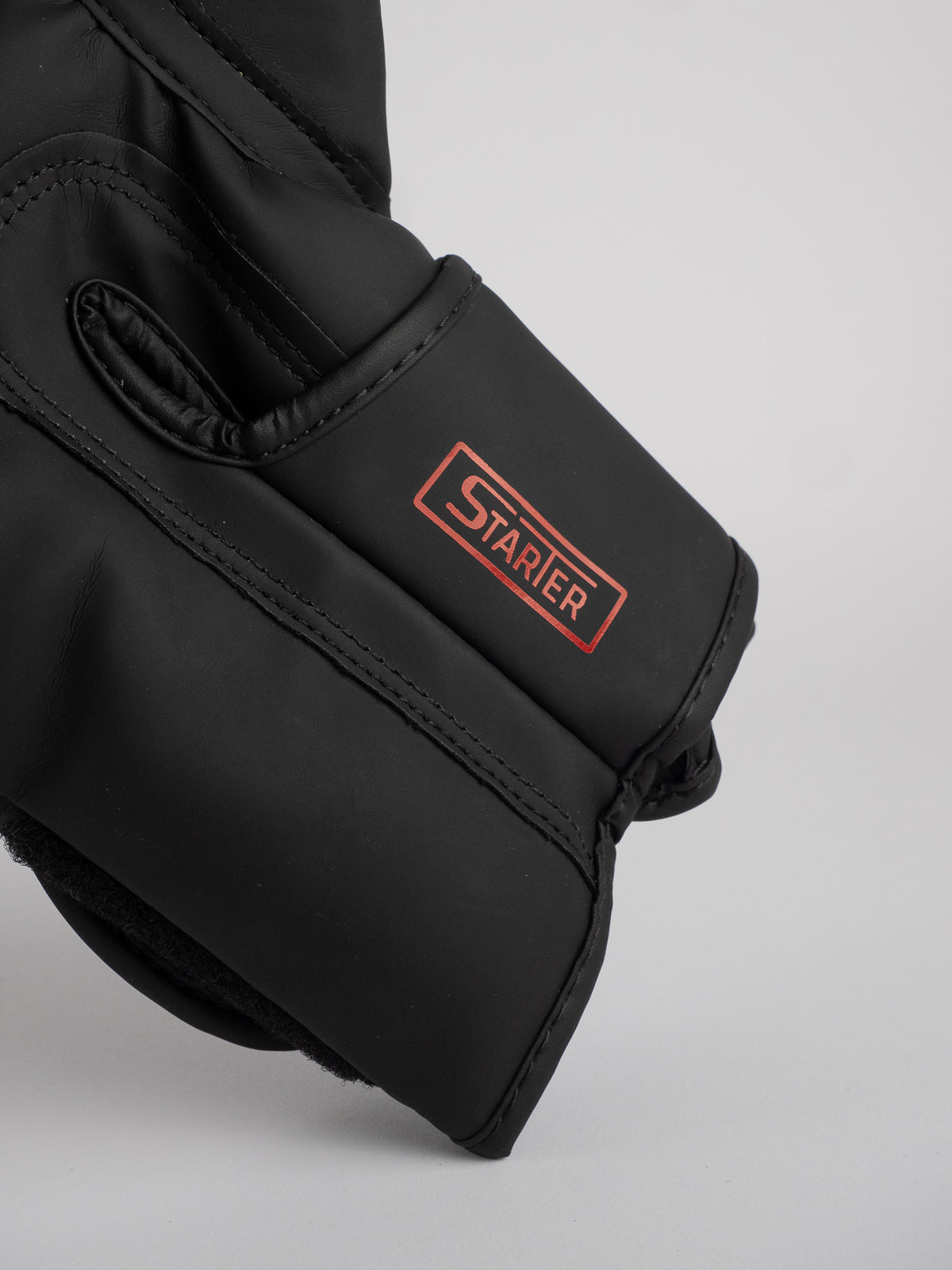 STARTER BLACK RED BOXING GLOVES